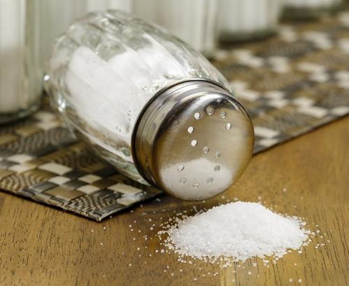 Диетолог  Попова предупредила, что отказ от соли может довести до инфаркта