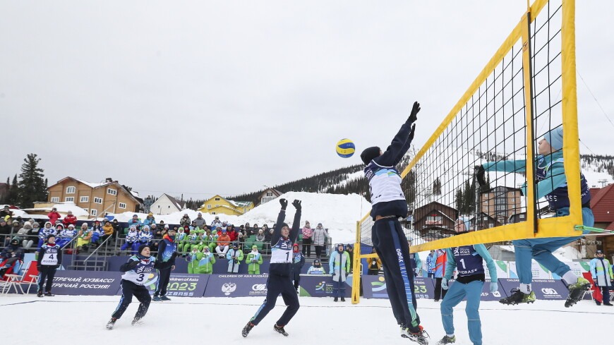 Сборная Сибирского федерального округа одержала победу на зимних играх «Дети Азии»